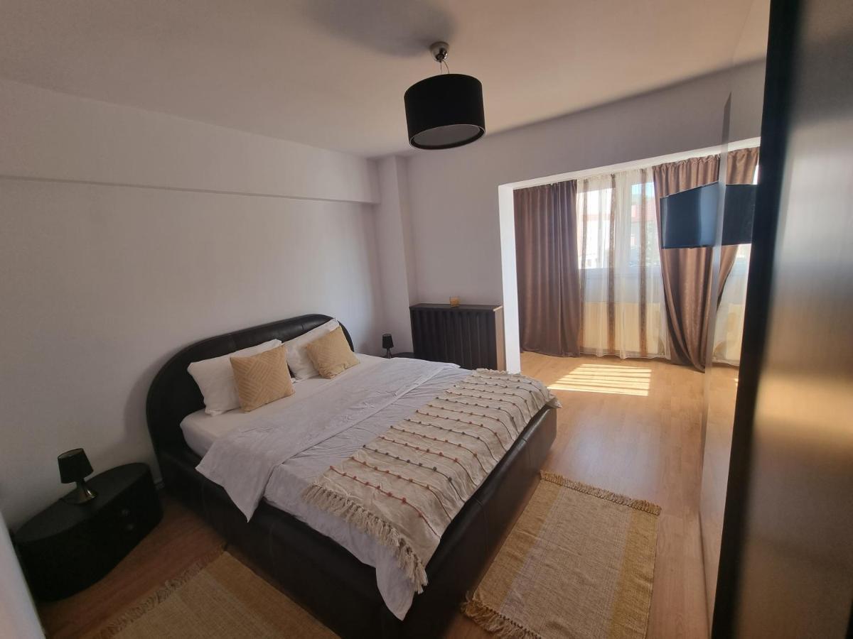 Clau Home Hunedoara Exterior foto